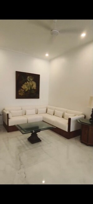 3 BHK Apartment For Sale in Apollo Bunder