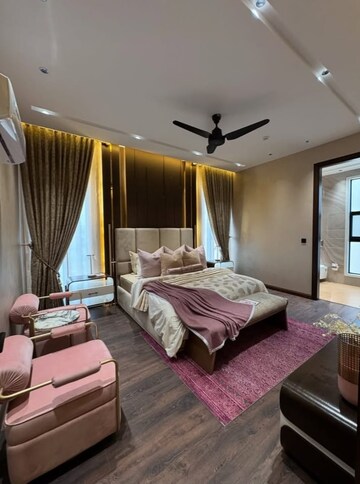 Bedroom in 3 BHK Builder Floor at Sector 25 – for Sale