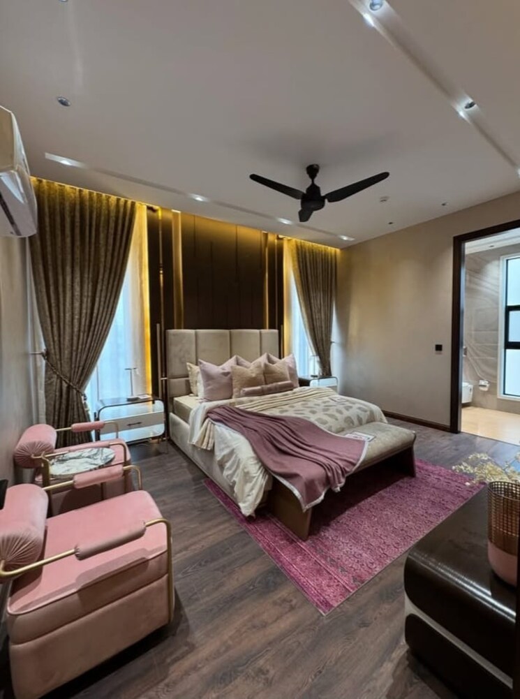 Bedroom, sector 25 3 Bedroom 2250 Sq.Ft. Builder Floor In Sector 25 Faridabad 8806510