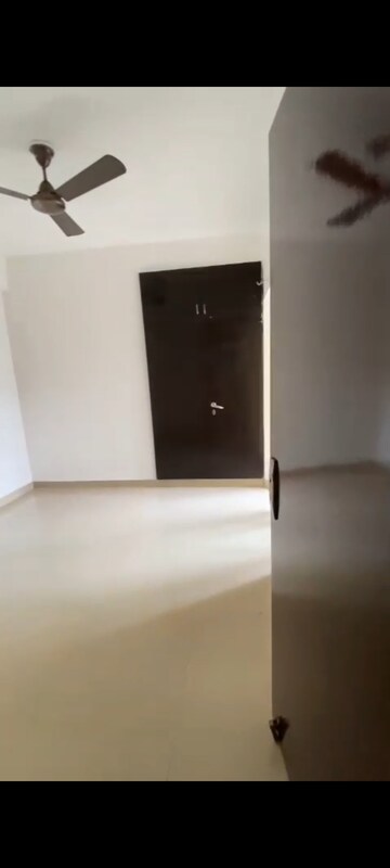 Room in 3 BHK Apartment at Galaxy Vega, Tech Zone 4 Greater Noida – for Sale