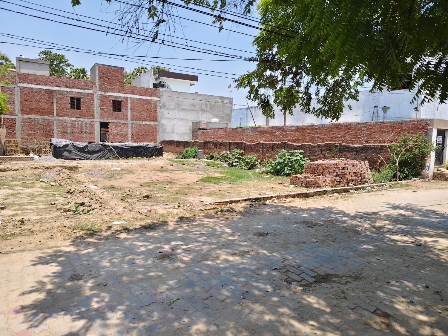 Plot For Sale in 2 Side Road Janki Vihar C