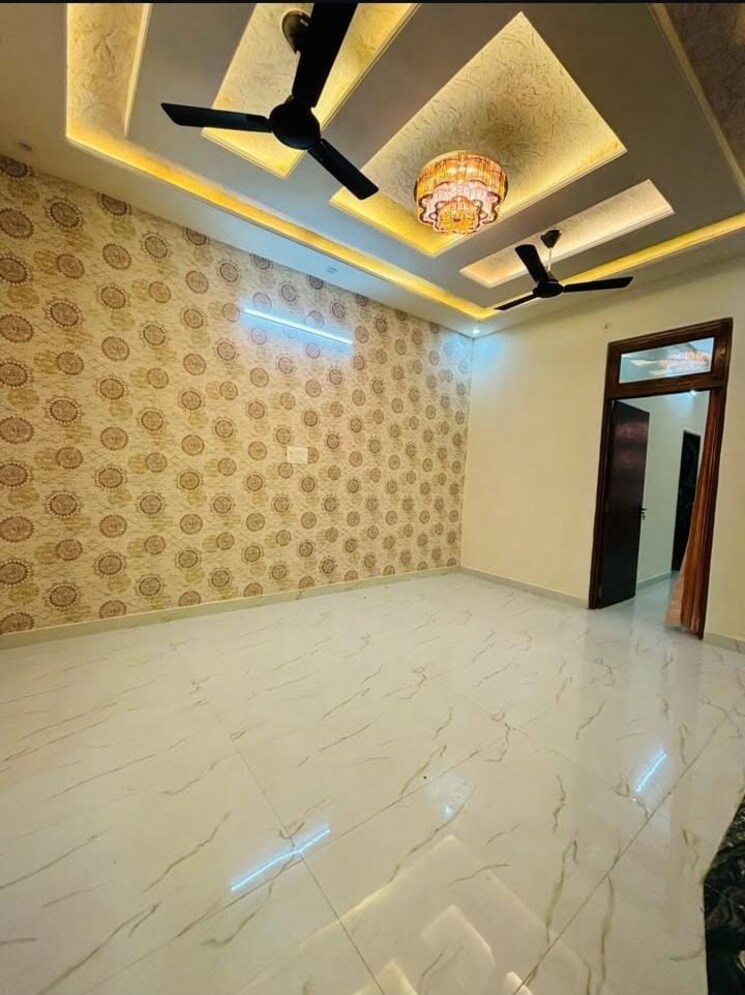 Bedroom, sector 28 3 Bedroom 2520 Sq.Ft. Builder Floor In Sector 28 Faridabad 8806563