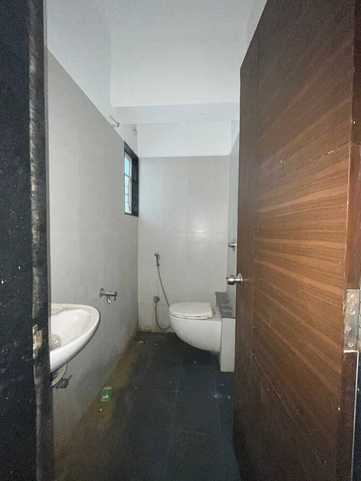 Bathroom, sai-water-crest 3 Bedroom 1368 Sq.Ft. Apartment In Ambegaon Budruk Pune 8806585