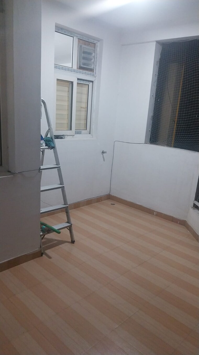 Other, sector 48 3 Bedroom 1350 Sq.Ft. Apartment In Sector 48 Chandigarh 8806560