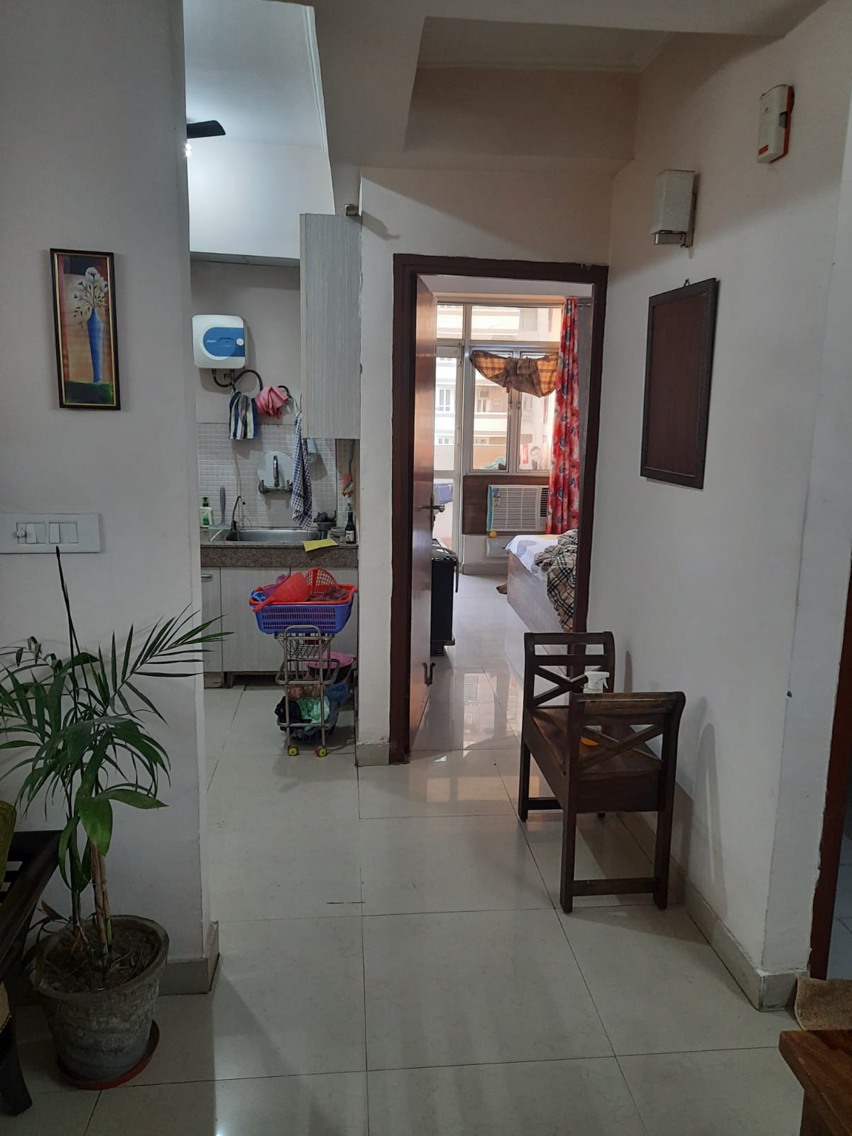 2 BHK Apartment For Rent in Logix Blossom County
