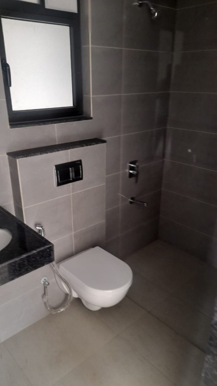 Bathroom, shapoorji-pallonji-joyville-hinjewadi 2 Bedroom 592 Sq.Ft. Apartment In Hinjewadi Pune 8806583