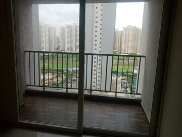 Room in 2 BHK Apartment at Kolte Patil Life Republic, Hinjewadi – for Rent