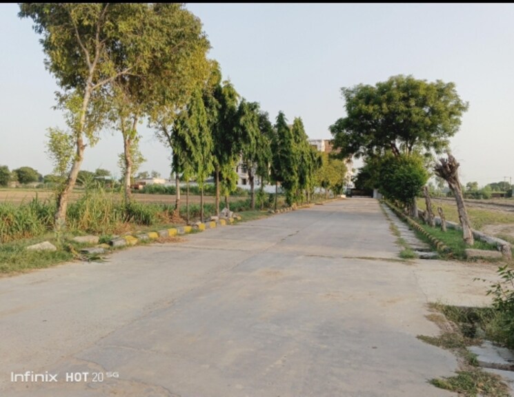 Garden, ajit nagar  100 Sq.Yd. Plot In Ajit Nagar Faridabad 8806667