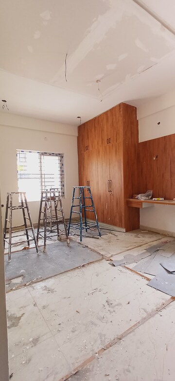 Room in 3 BHK Builder Floor at Hsr Layout – for Rent