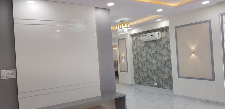 Room, sector 50 3 Bedroom 1300 Sq.Ft. Apartment In Sector 50 Chandigarh 8806668