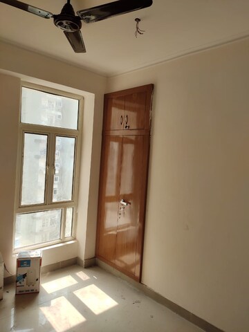 3 BHK Apartment For Rent in Logix Blossom County, Sector 137