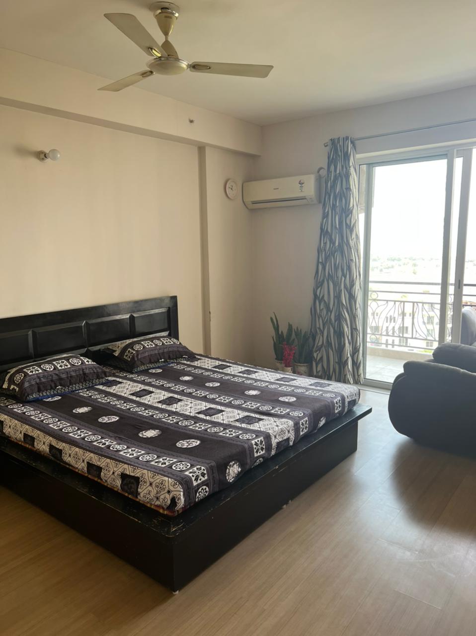 3 BHK + Pooja Room 650 Sq.Ft. Apartment in Pyramid Urban Homes 2