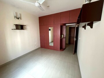 Room in 3 BHK Apartment at Adarsh Palm Retreat, Marathahalli Orr – for Rent