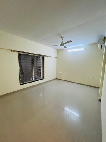 Master Bedroom in 3.5 BHK Apartment at Clover Highlands, Kondhwa – for Rent