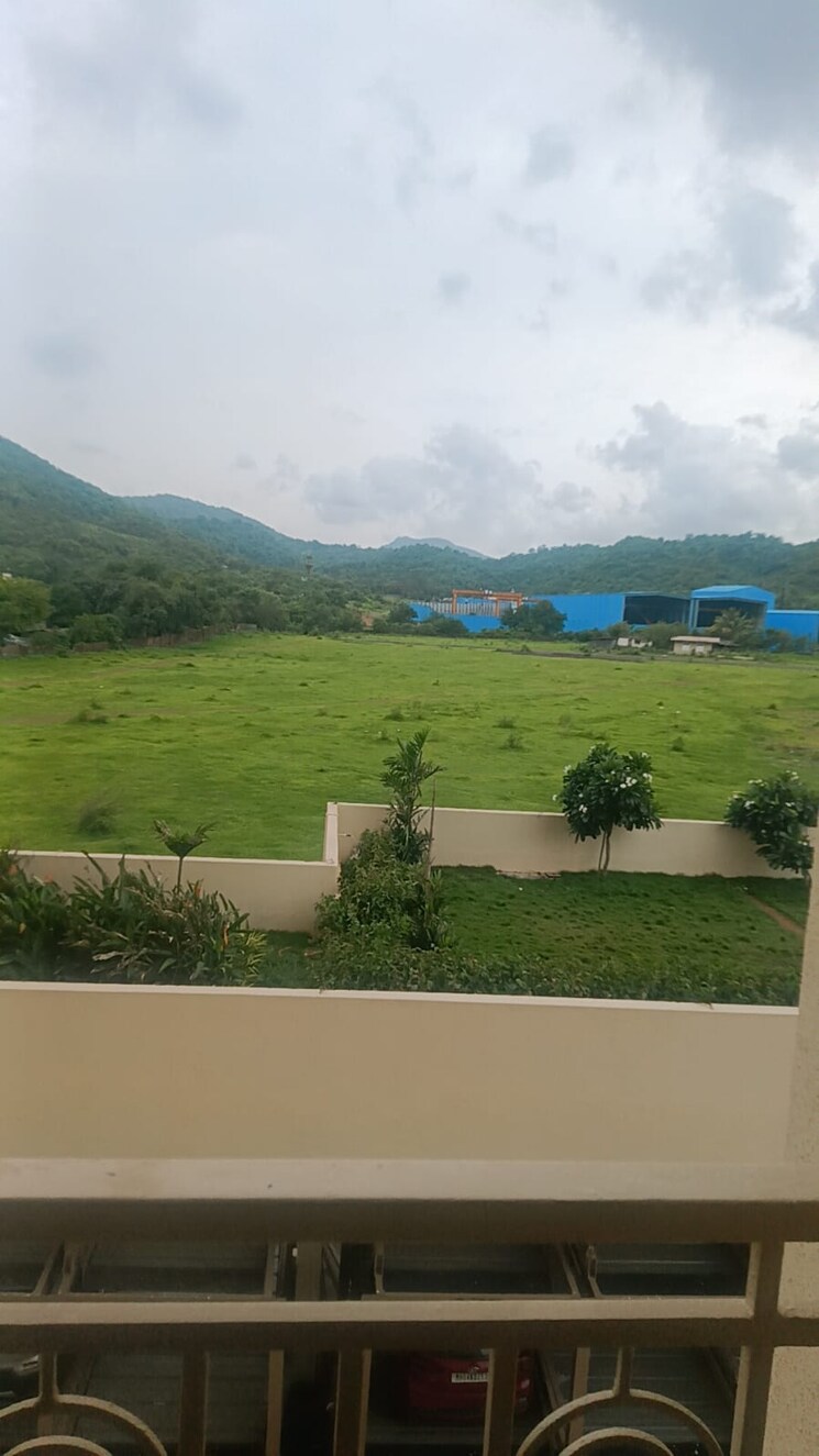 Garden, km-horizon-exotica 1 Bedroom 386 Sq.Ft. Apartment In Haware City Thane 8806745