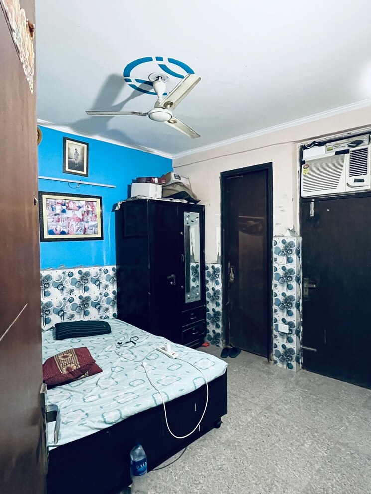 Bedroom, sector 37 3 Bedroom 250 Sq.Ft. Builder Floor In Sector 37 Faridabad 8806790