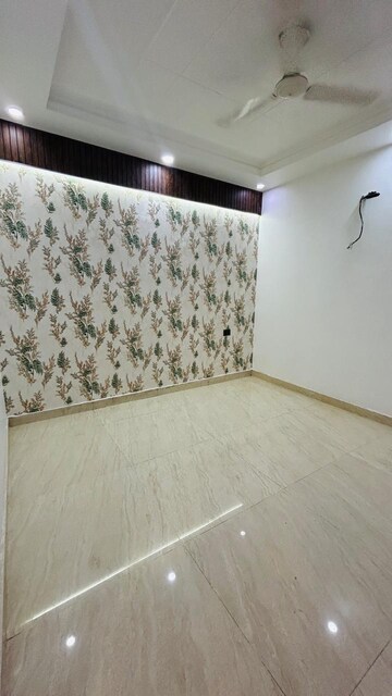 Bedroom in 3 BHK Builder Floor at Sector 37 – for Sale