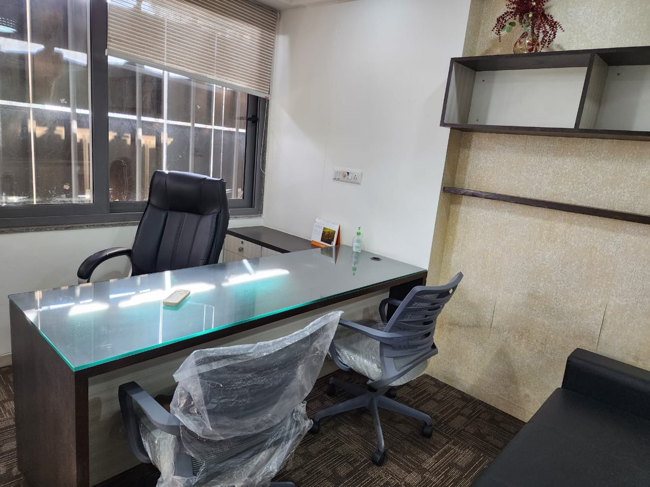 Office Space For Rent in Venus Amadeus