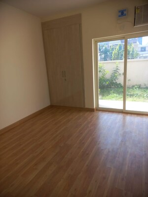 Room in 3 BHK Apartment at Puri Aman Vilas, Sector 89 – for Sale