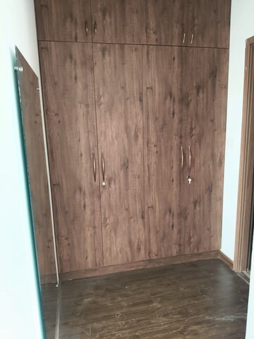 Furnished Amenities in 3 BHK Apartment at ATS Marigold, Sector 89a – for Rent