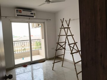 Room in 3 BHK Apartment at ATS Marigold, Sector 89a – for Rent