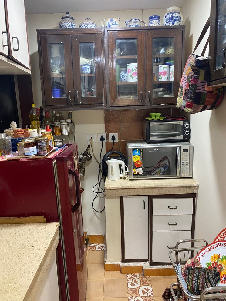 Kitchen, sarvodaya enclave 3 Bedroom 1800 Sq.Ft. Builder Floor In Sarvodaya Enclave Delhi 8806843