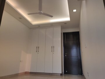 Room in 1 RK Builder Floor at Safdarjung Enclave – for Rent