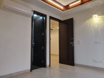 Room in 1 RK Builder Floor at Safdarjung Enclave – for Rent