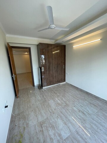 Room in 3 BHK Builder Floor at Malviya Nagar – for Rent