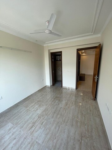 Room in 3 BHK Builder Floor at Malviya Nagar – for Rent