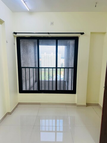 Room in 2 BHK Apartment at Simran Heights Chembur, Chembur – for Rent