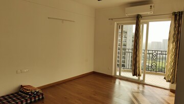 Room in 3 BHK Apartment at ATS Kocoon, Sector 109 – for Rent
