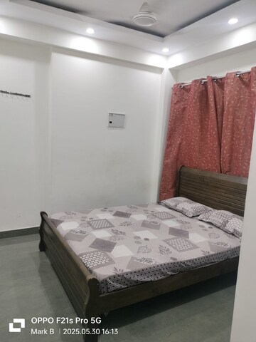 Bedroom in 2 BHK Apartment at Vasant Kunj – for Rent