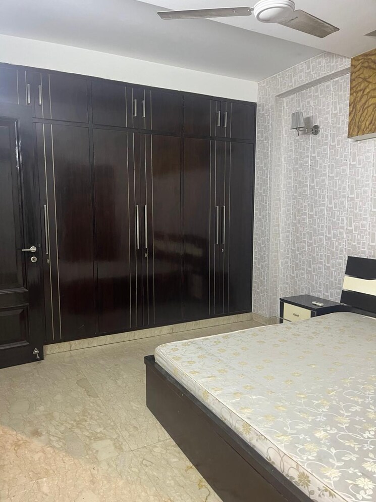 Bedroom, panchsheel enclave 3 Bedroom 200 Sq.Yd. Builder Floor In Panchsheel Enclave Delhi 8806891