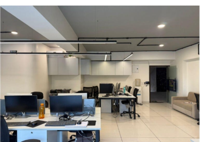 Office Space For Rent in Empire Businesshub,scienc