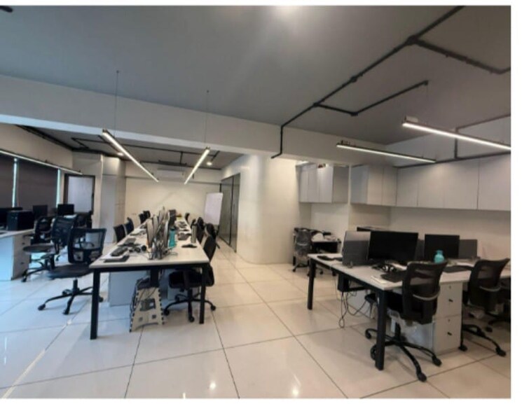 Gym, science city Commercial Office Space 2600 Sq.Ft. In Science City Ahmedabad 8806905