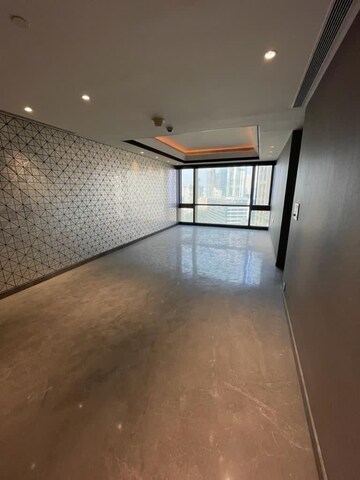 Room in 3 BHK Apartment at Lodha Trump Tower, Worli – for Rent