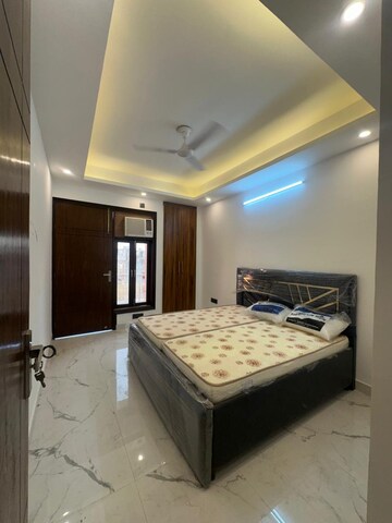 Bedroom in 2 BHK Builder Floor at Saket – for Rent