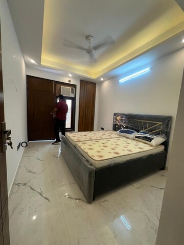 Bedroom in 2 BHK Builder Floor at Saket – for Rent