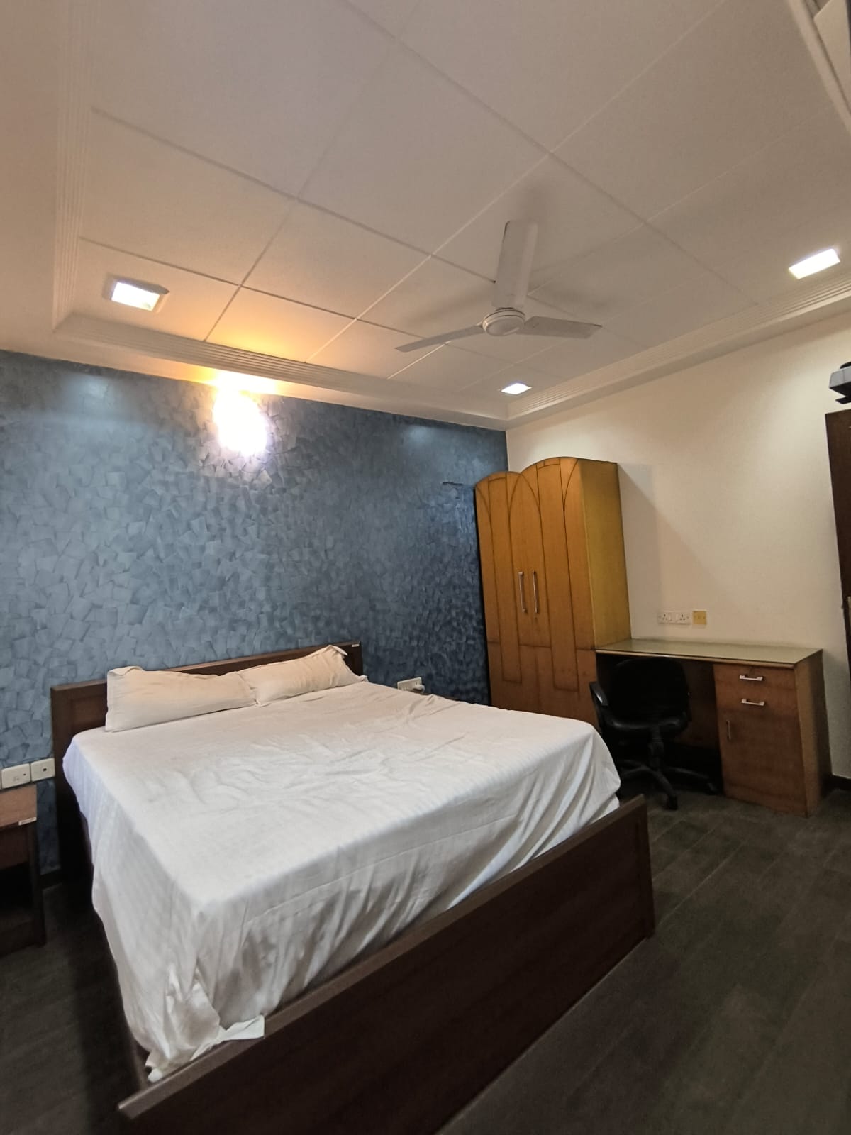 2 BHK Apartment For Rent in Vasant Kunj