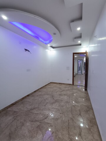 Room in 4 BHK Builder Floor at Baba Colony – for Sale
