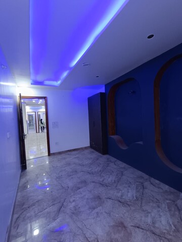 Room in 4 BHK Builder Floor at Baba Colony – for Sale