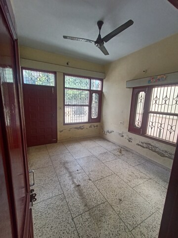 Bedroom in 2 BHK Independent House at Sector 11 – for Rent