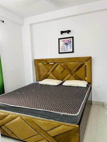 Bedroom in 2 BHK Builder Floor at Saket – for Rent