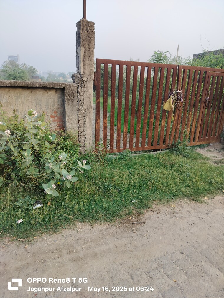 undefined, sector 27 yamuna expressway  100 Sq.Yd. Plot In Sector 27 Yamuna Expressway Greater Noida 8806940