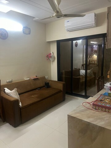 Bedroom in 3 BHK Apartment at Vaibhavlaxmi Stella Sapphire, Chembur – for Rent