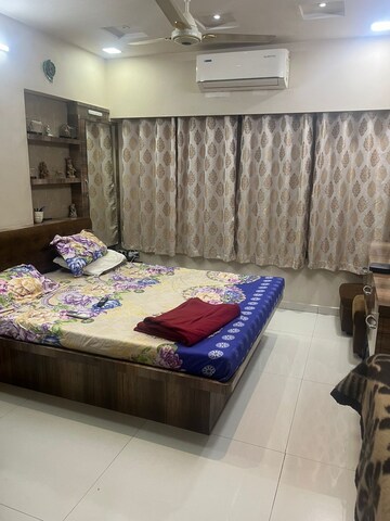 Bedroom in 3 BHK Apartment at Vaibhavlaxmi Stella Sapphire, Chembur – for Rent