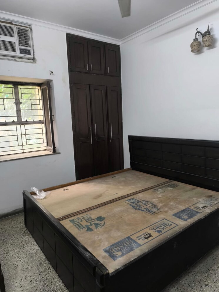 Bedroom, vasant kunj 2 Bedroom 1050 Sq.Ft. Apartment In Vasant Kunj Delhi 8806972