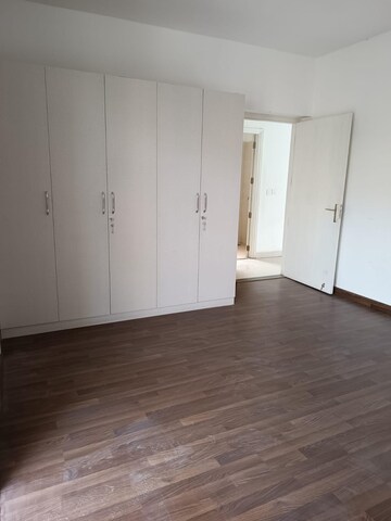 Room in 4 BHK Apartment at BPTP Park 81, Sector 81 – for Rent