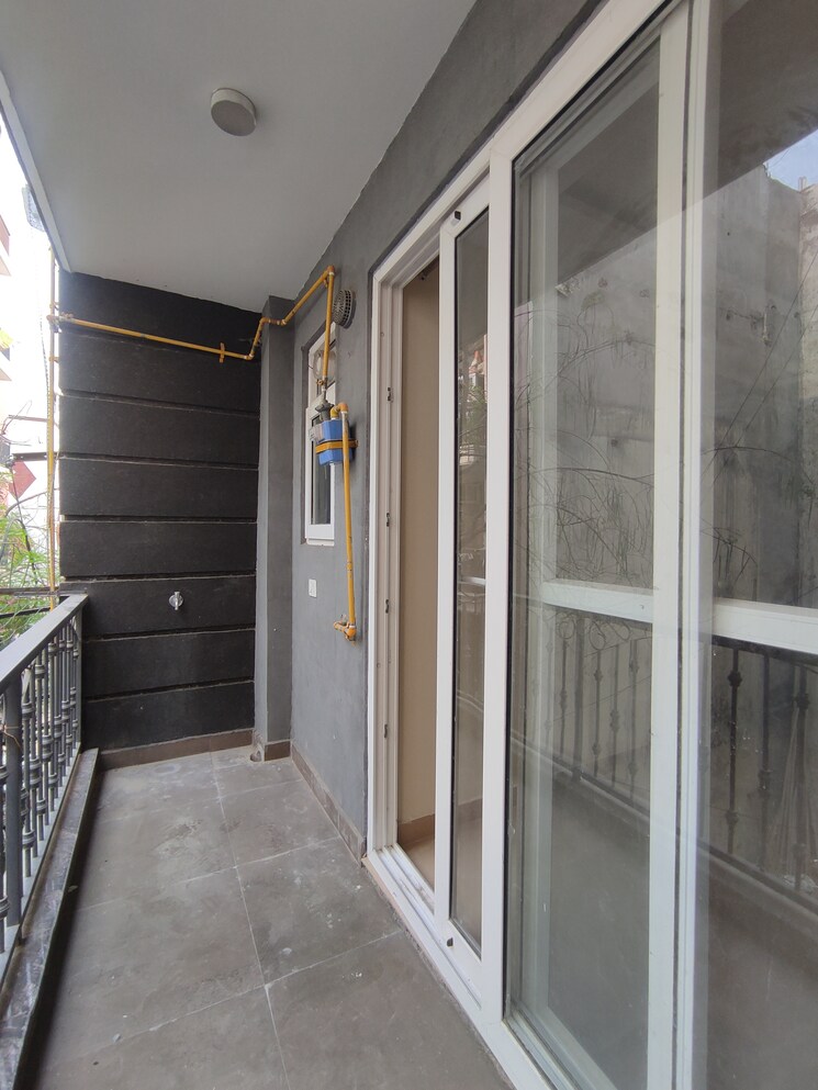 Kitchen, chattarpur 3 Bedroom 100 Sq.Yd. Builder Floor In Chattarpur Delhi 8806977